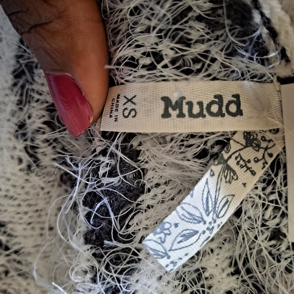 Mudd Fuzzy Zebra Stripe Black + White Soft Sweater - Picture 6 of 6